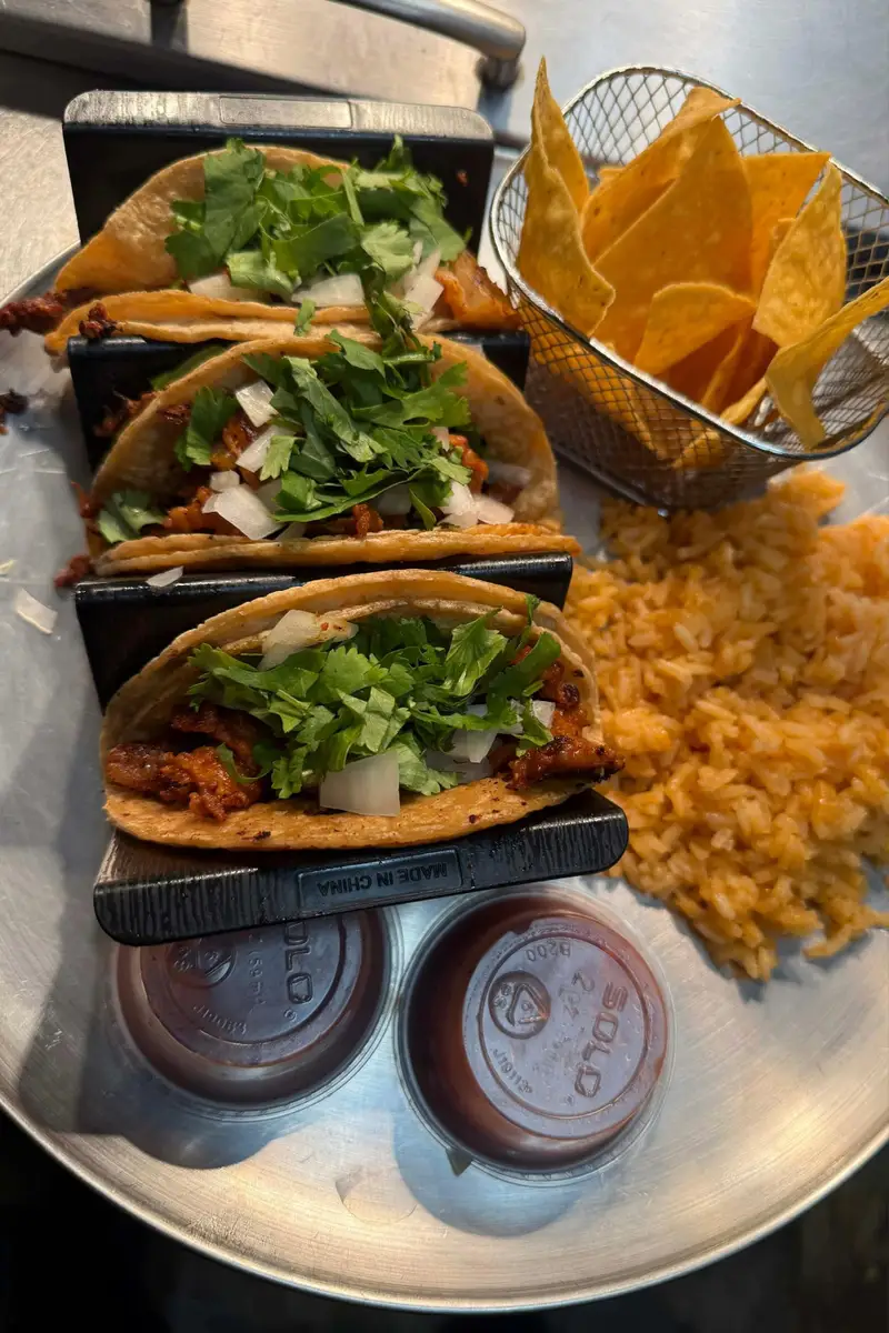 Carmen's Tacos